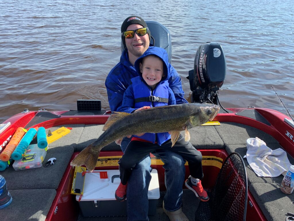 Northern Minnesota Walleye Guide Service