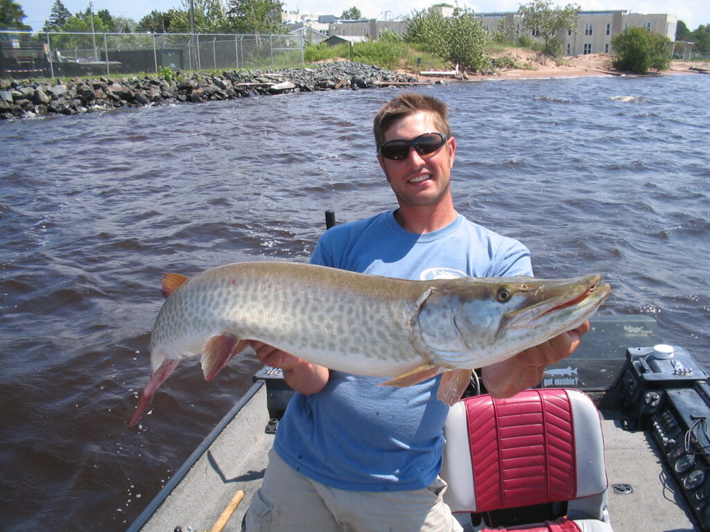 Northern Minnesota Muskie Guide Service