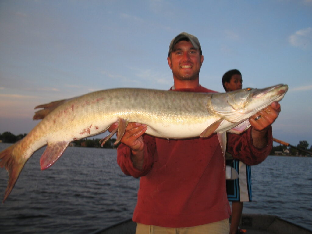 Northern Minnesota Muskie Guide Service