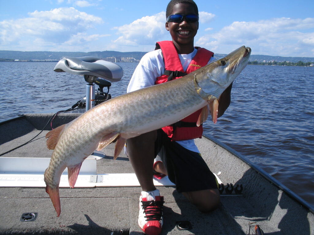 Northern Minnesota Muskie Guide Service